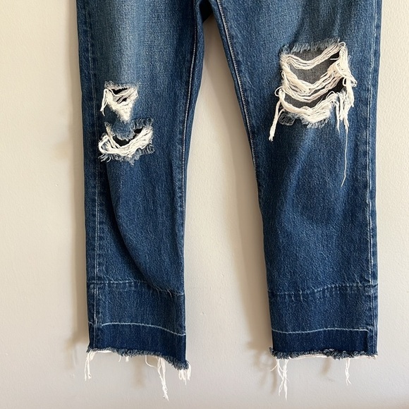 LEVIs 501 Women’s Distressed Original Jeans Size 28 - Picture 4 of 13